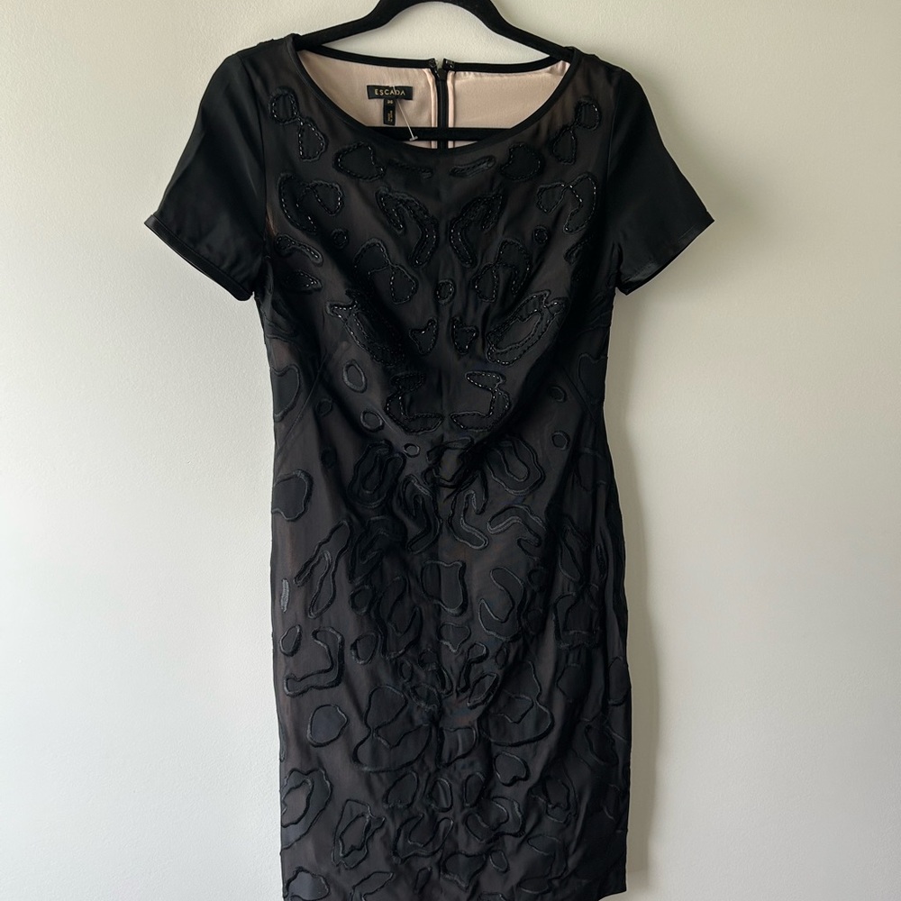 Escada black beaded textured short sleeve dress - Picture 2 of 8